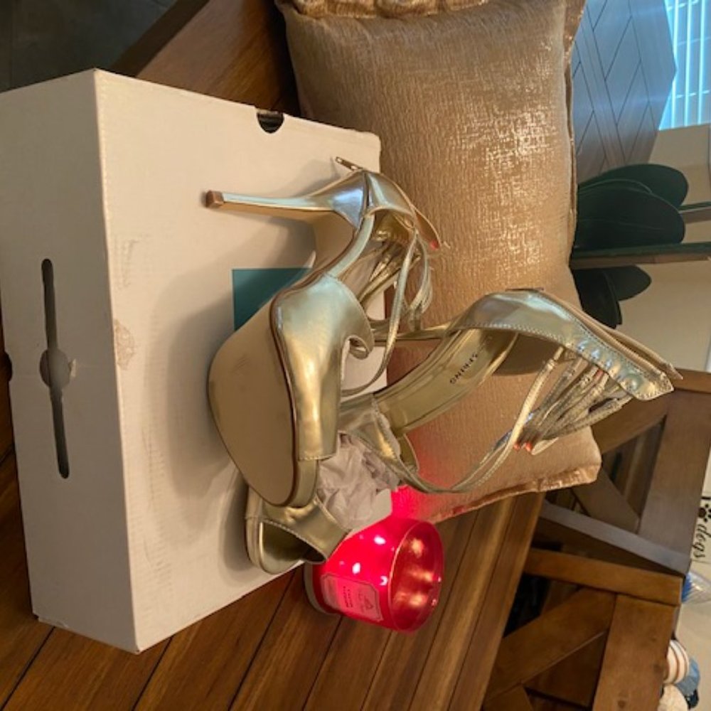 Call it Spring Heels -Size 10 Gold - Picture 4 of 4
